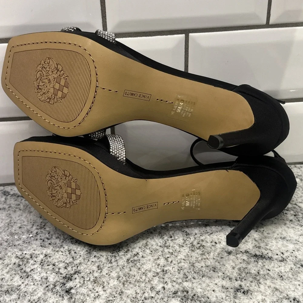 Vince Camuto Kalvira 2 Ankle Strat Black Satin Heels Women's 9 M rhinestones New